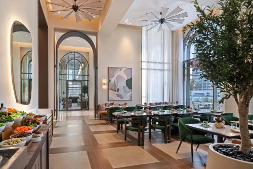 Vida Creek Beach Hotel Дубай Екстериор снимка